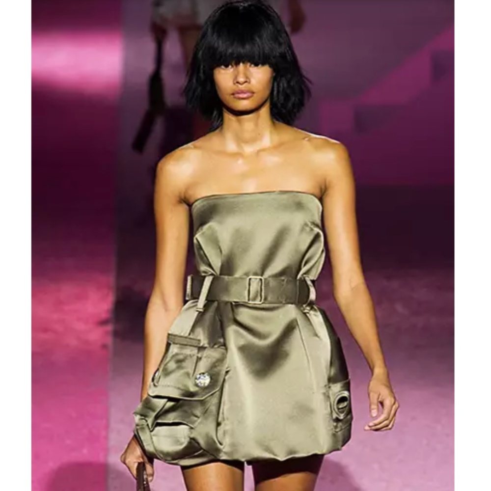 Marc Jacobs Spring/Summer 2015 Runway Satin Strapless Mini Dress
